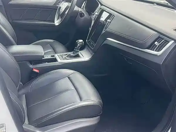 Roewe RX5 2018
