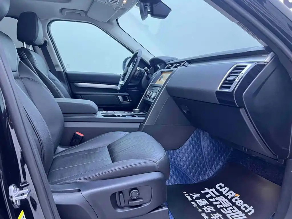 Land Rover Discovery 2020 — фото 16