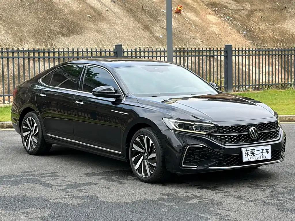 Volkswagen Passat 2022
