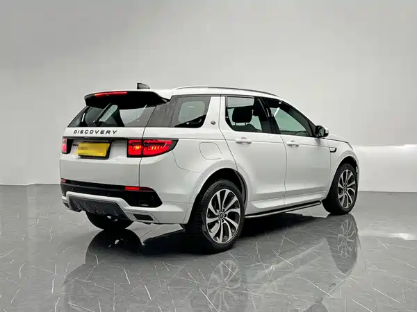 Land Rover Discovery Sport 2022