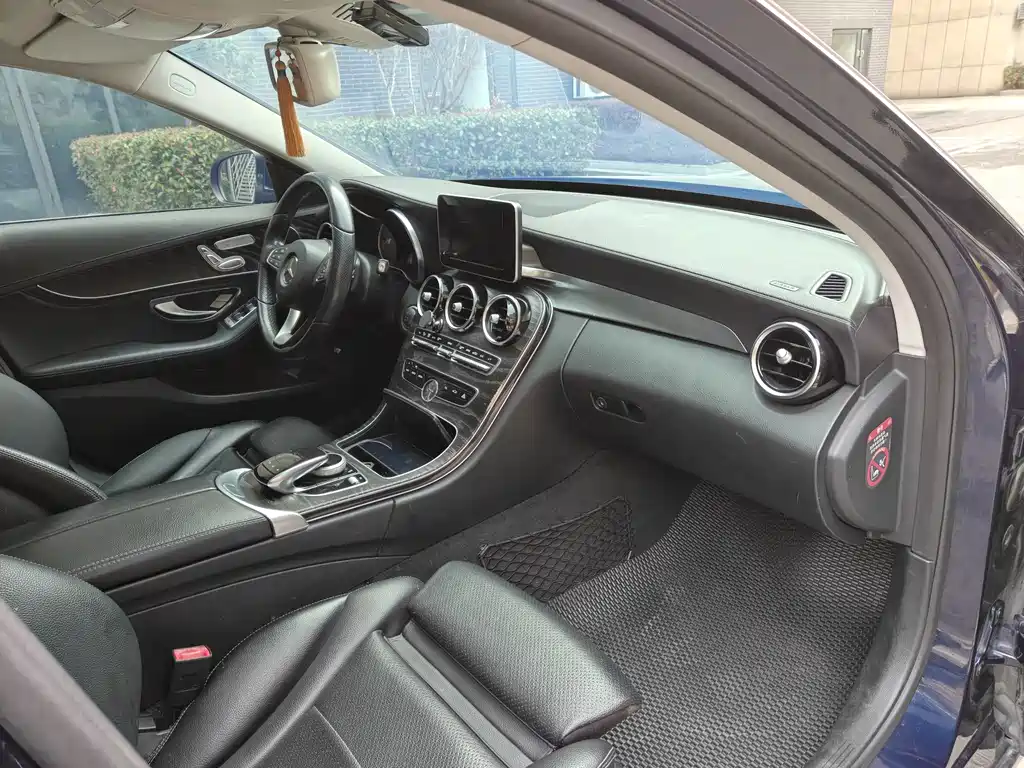 Mercedes-Benz C-Class 2015 — фото 17