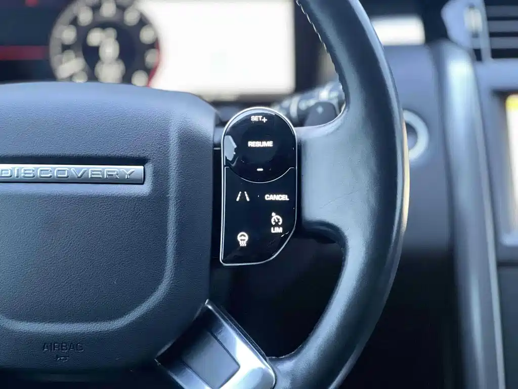 Land Rover Discovery 2020 — фото 12