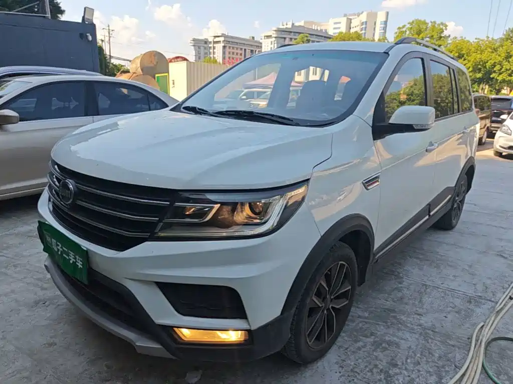 SWM X3 2021
