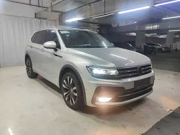 Volkswagen Tiguan L 2021