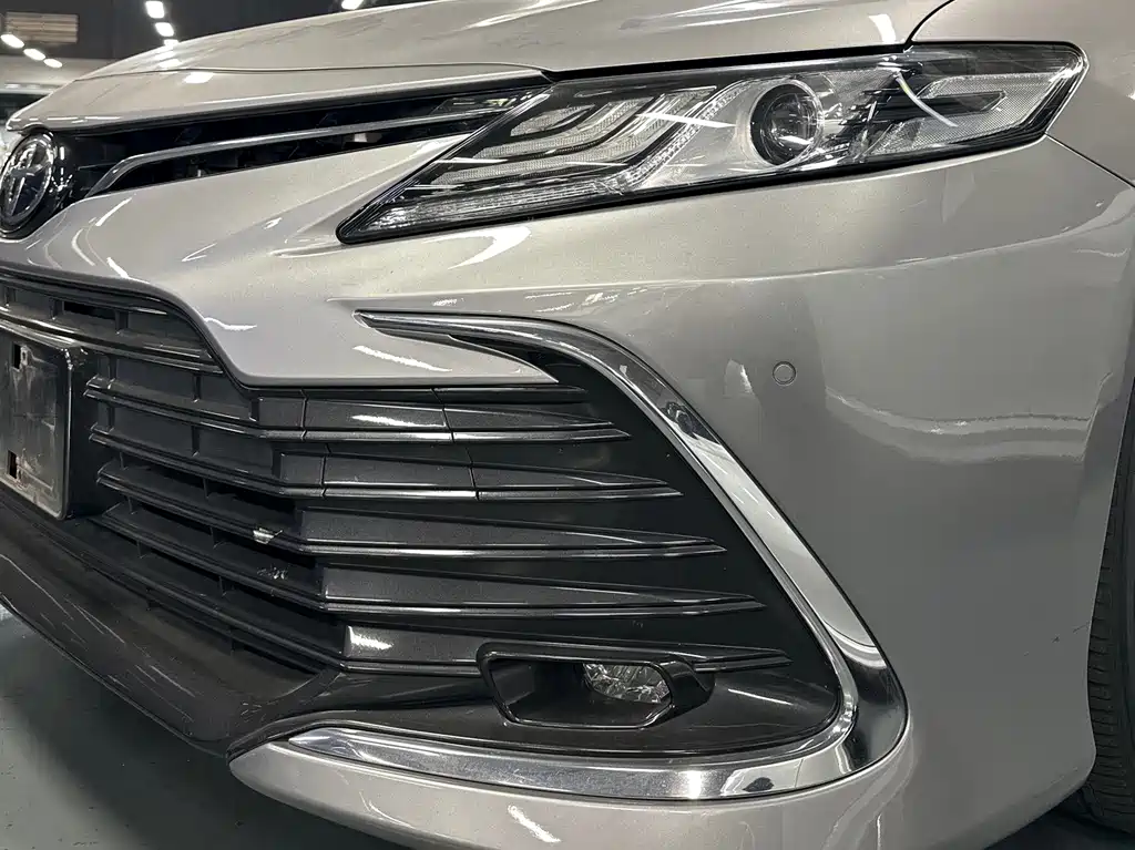 Toyota Camry 2022 — фото 10
