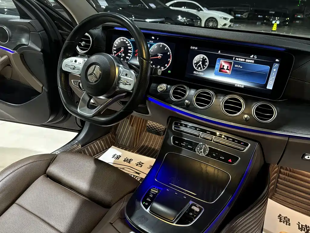 Mercedes-Benz E-Class 2019 — фото 13