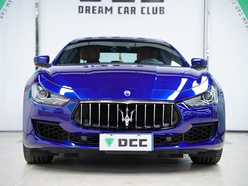 Maserati Ghibli 2019 — фото 15