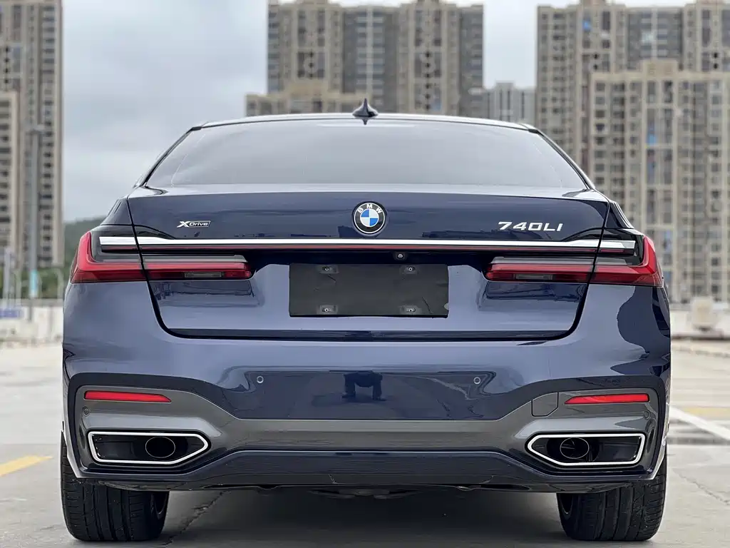 BMW 7 Series 2021 — фото 14