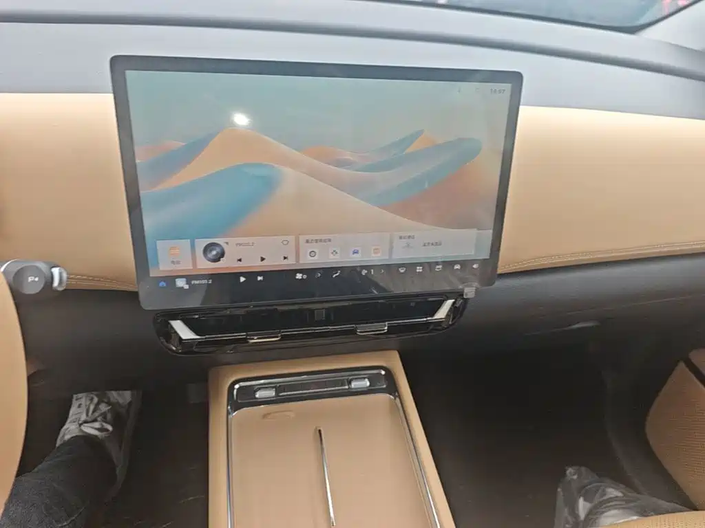 Wuling Starlight 730 EV 2025 — фото 20