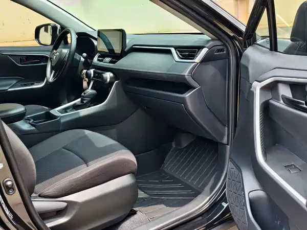 Toyota RAV4 2024