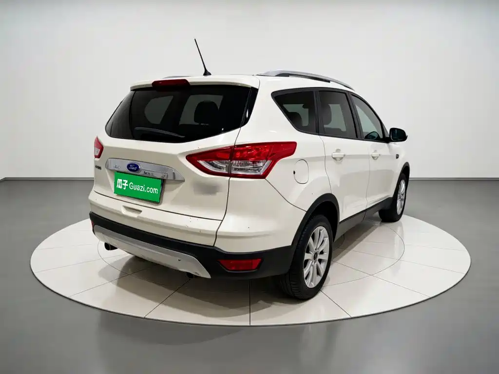 Ford Kuga 2015