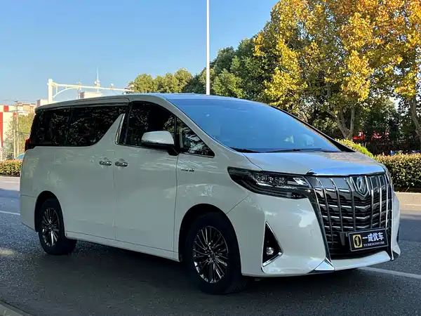 Toyota Alphard 2021