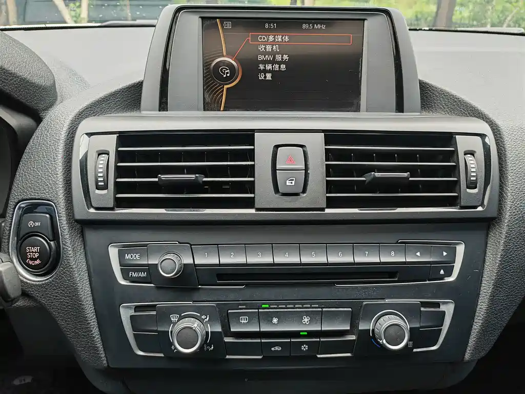 BMW 1 Series 2012 — фото 12