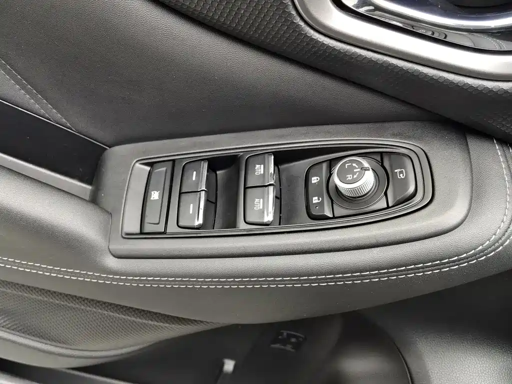 Subaru Forester 2021 — фото 9