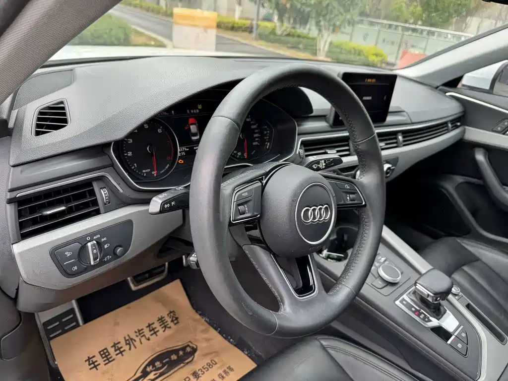 Audi A4L 2019 — фото 25