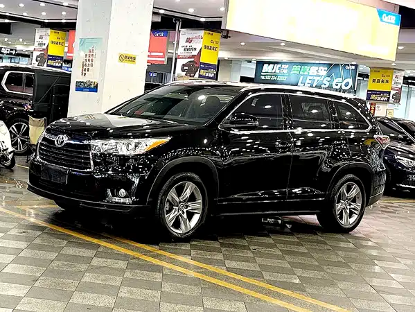 Toyota Highlander 2015