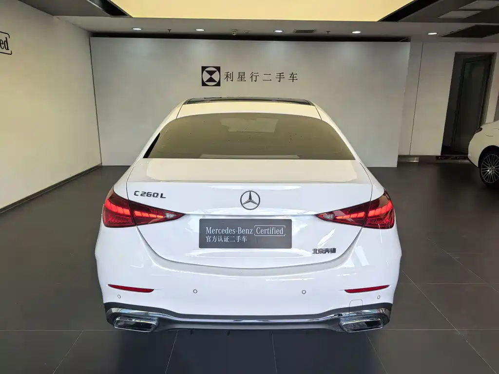 Mercedes-Benz C-Class 2025 — фото 12