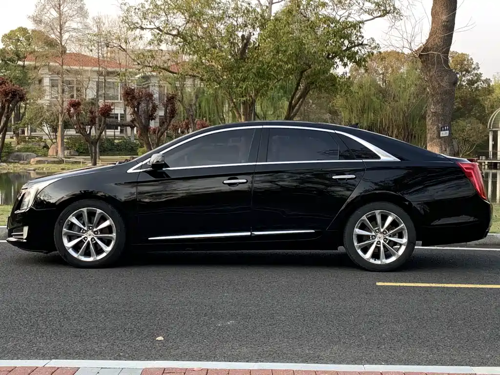 Cadillac XTS 2014 — фото 4