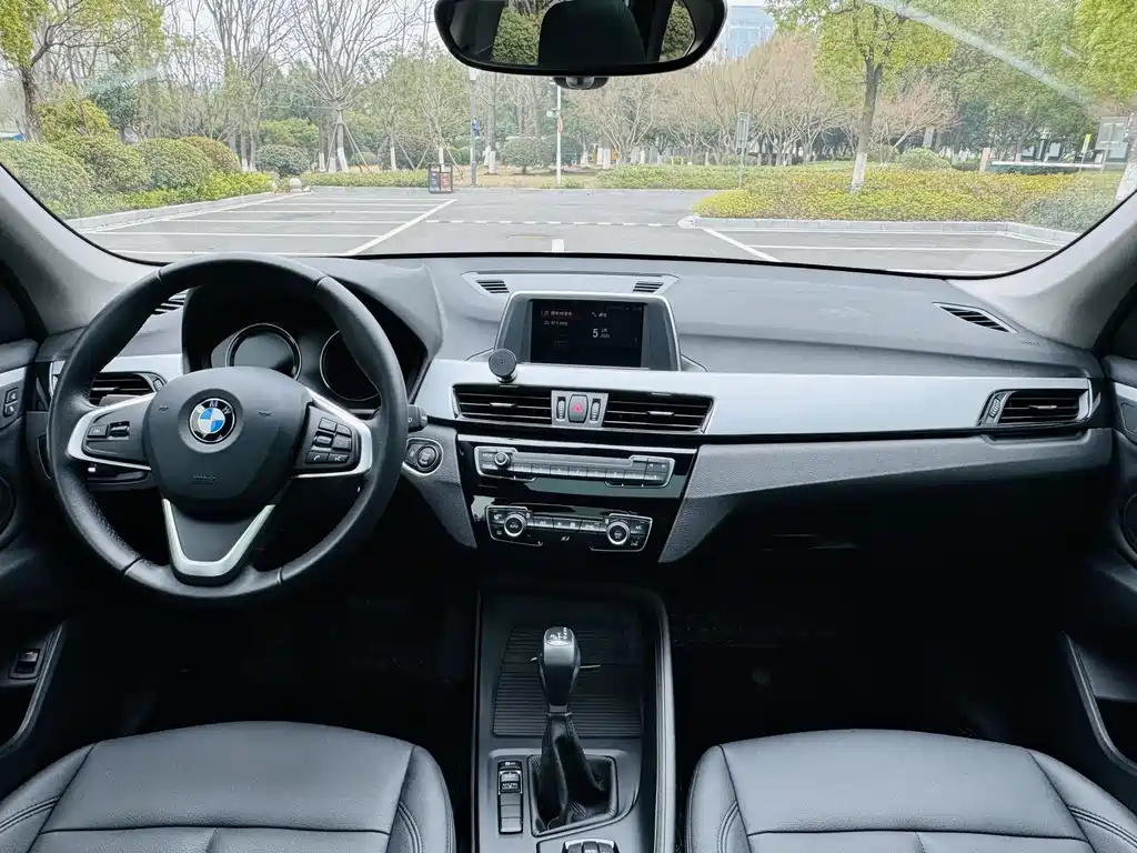 BMW X1 2019 — фото 12