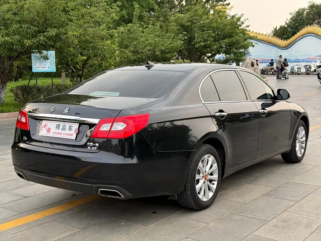 Hongqi H7 2015 — фото 19