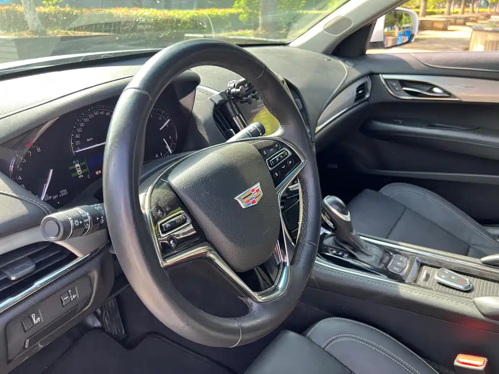 Cadillac ATS-L 2017 — фото 10