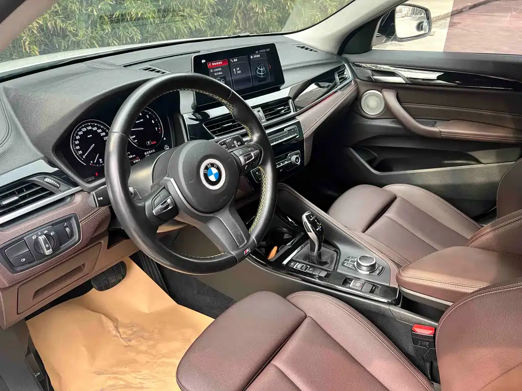 BMW X2 2023 — фото 8