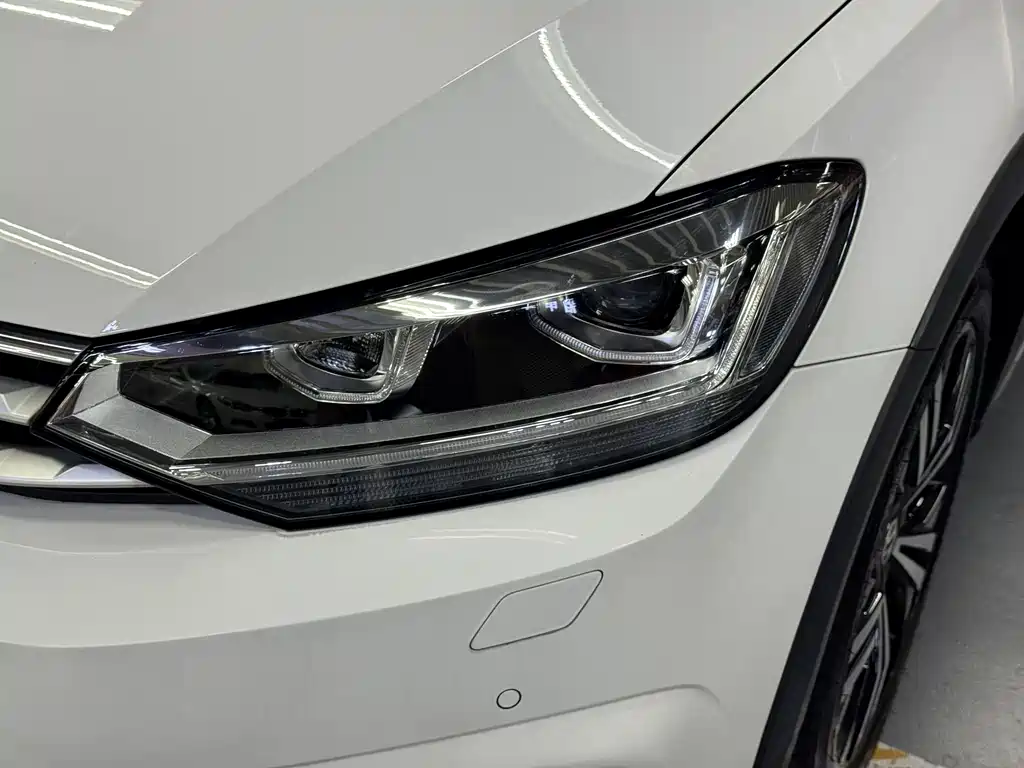 Volkswagen Touran 2020 — фото 6