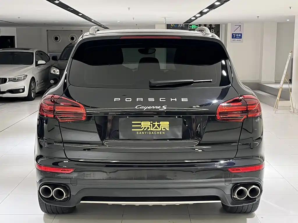 Porsche Cayenne 2017 — фото 5