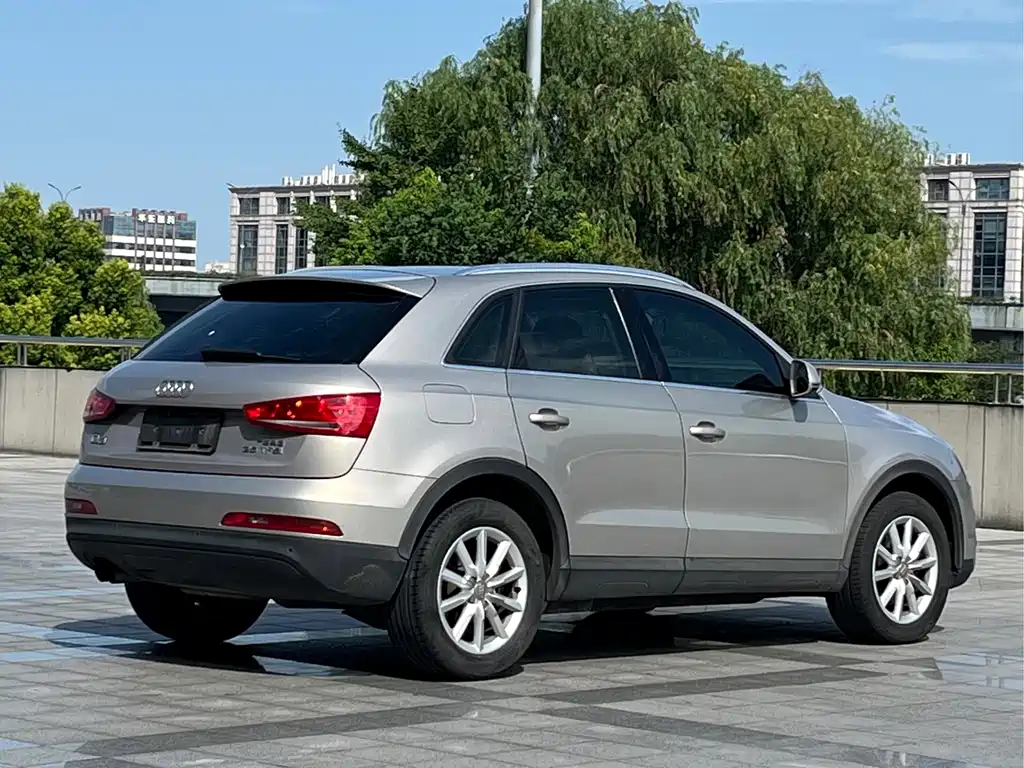 Audi Q3 2014 — фото 4