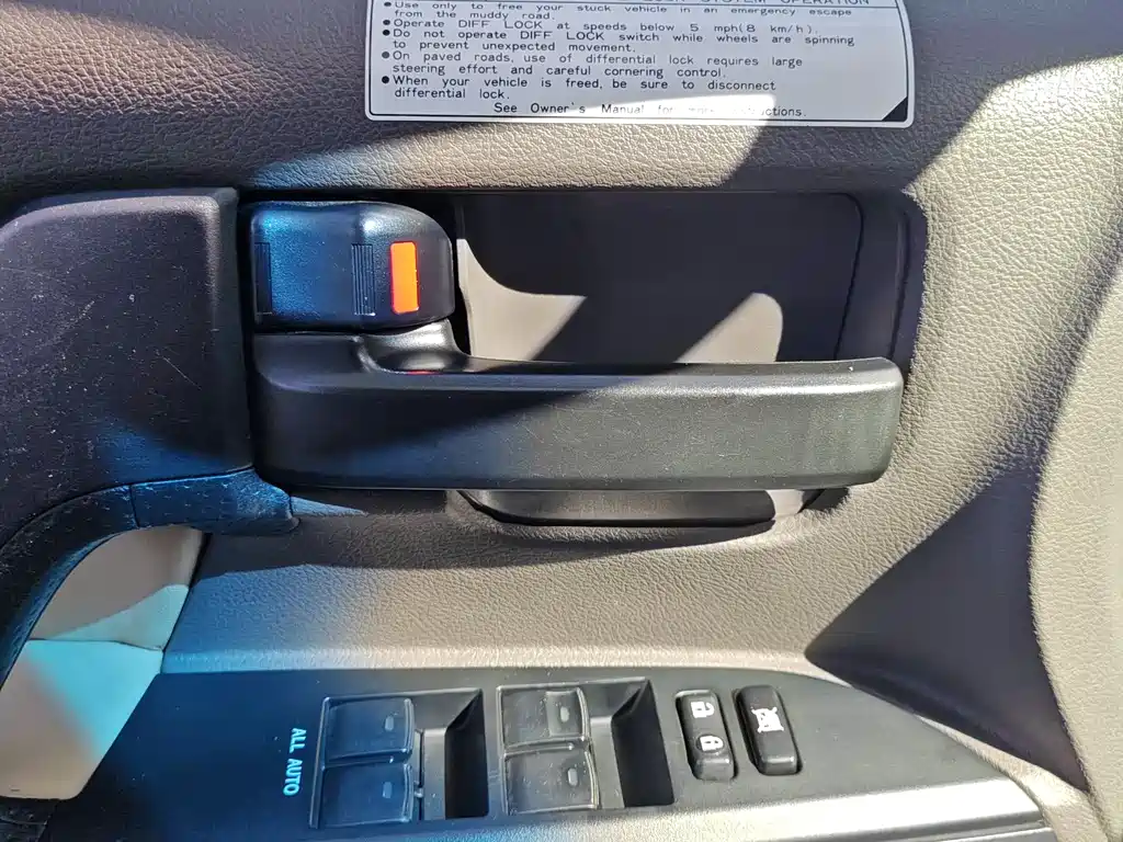 Toyota Land Cruiser 2015 — фото 29