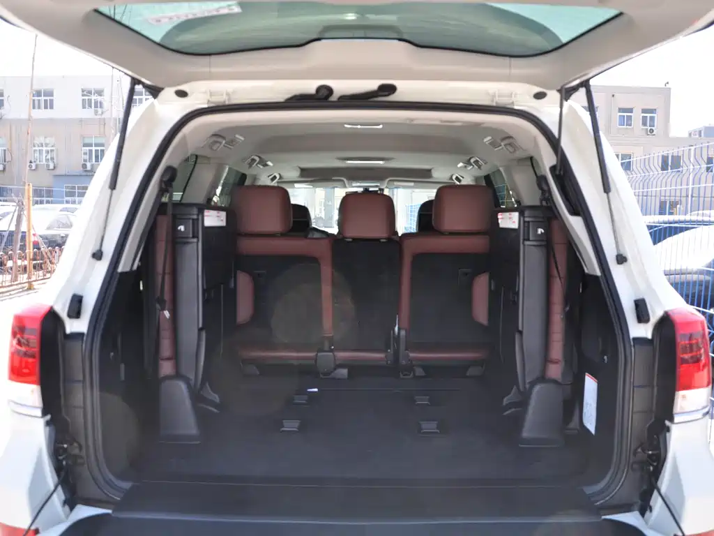 Toyota Land Cruiser 2019 — фото 18