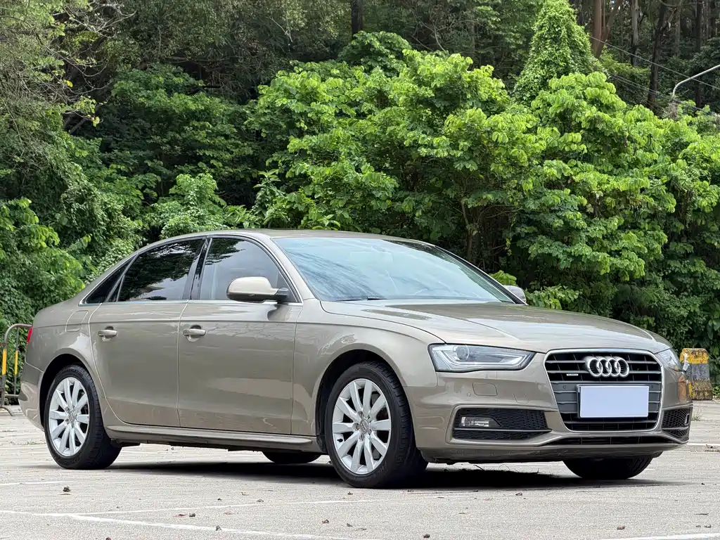 Audi A4L 2014 — фото 4