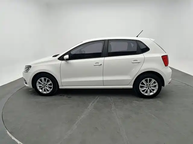 Volkswagen Polo 2015