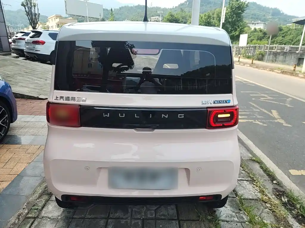 Wuling MINIEV 2023