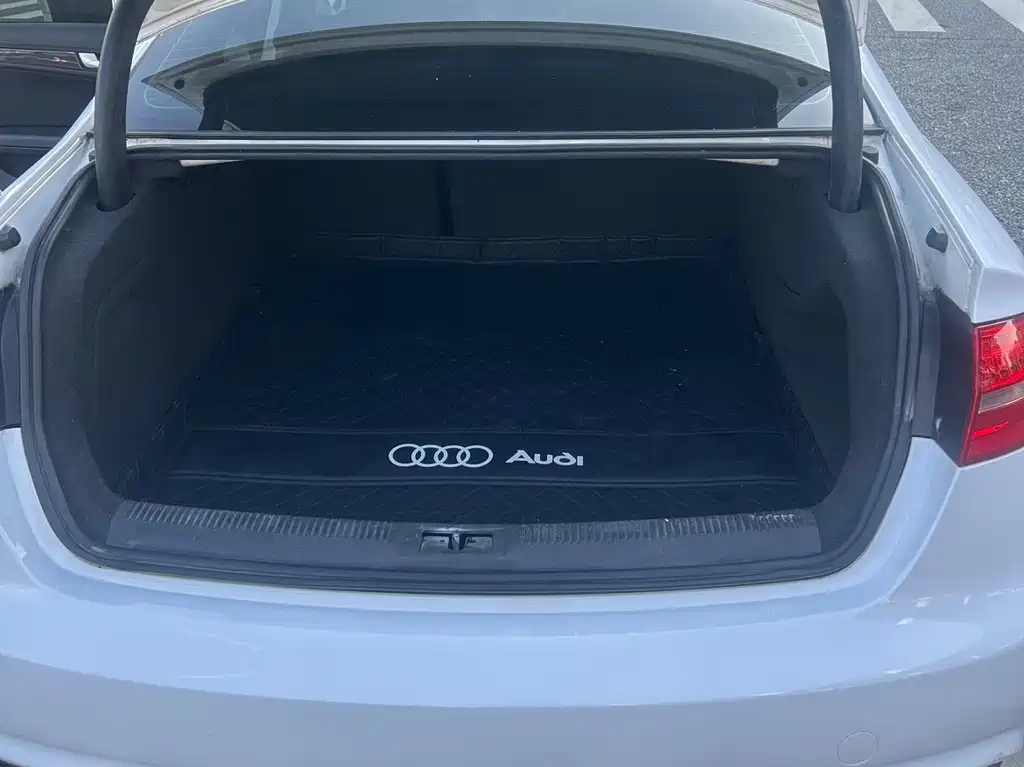 Audi A4L 2013 — фото 10