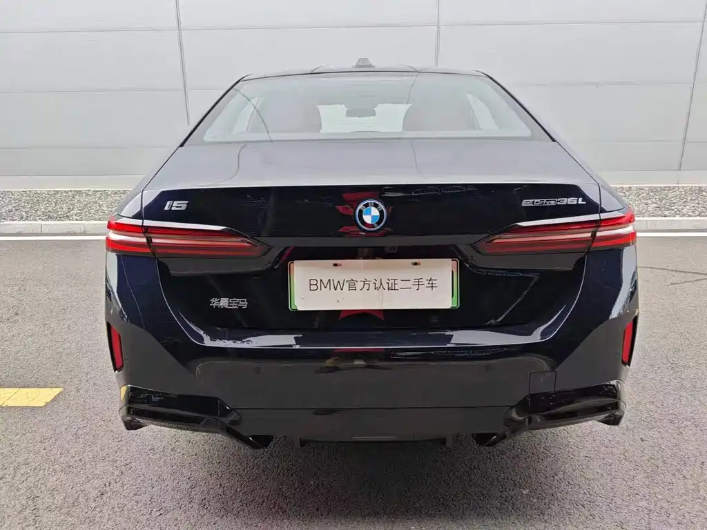 BMW i5 2025 — фото 4
