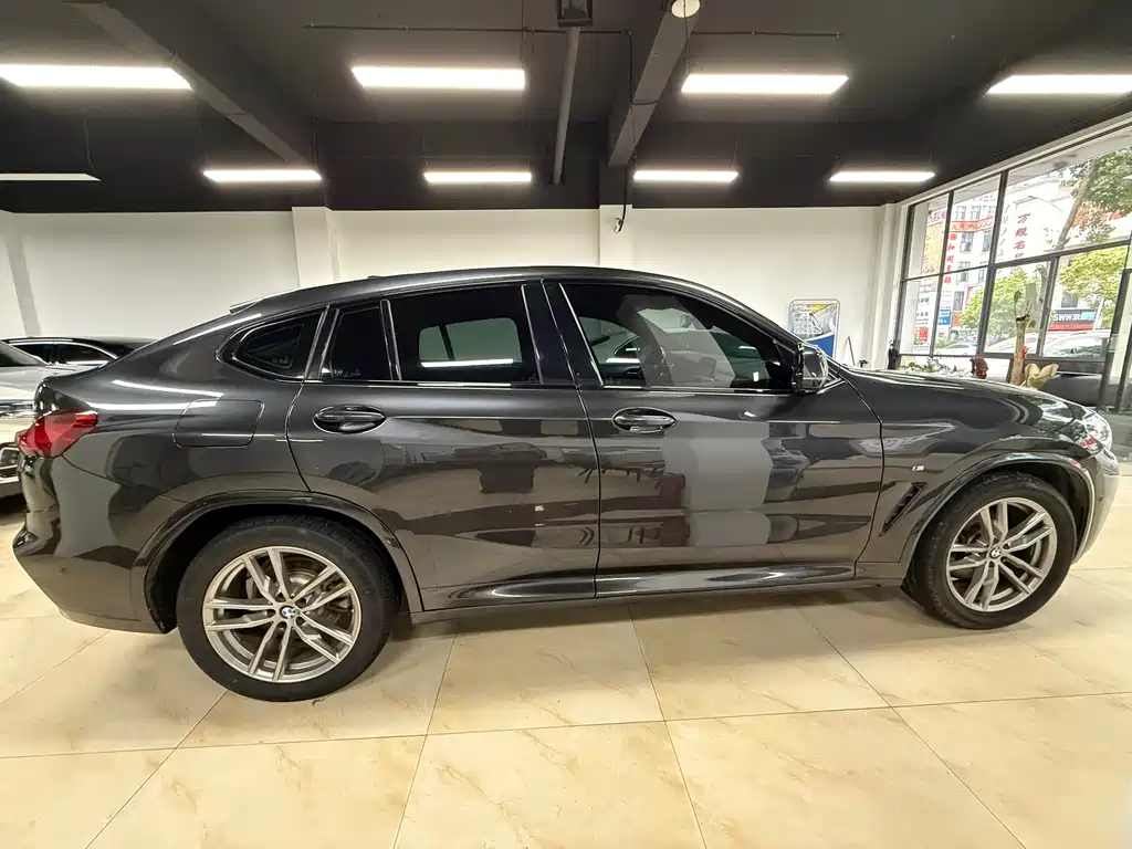 BMW X4 2020 — фото 17