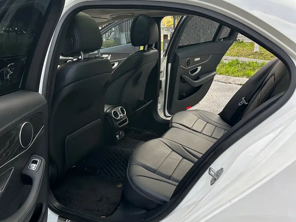 Mercedes-Benz C-Class 2020 — фото 10