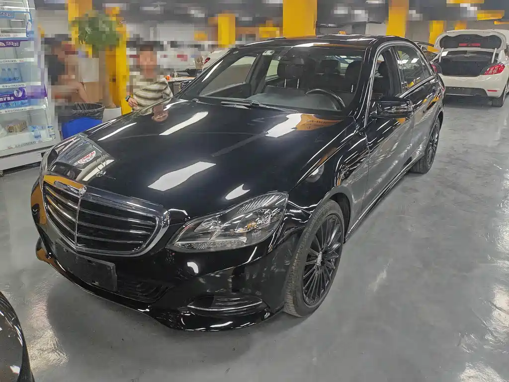 Mercedes-Benz E-Class 2015
