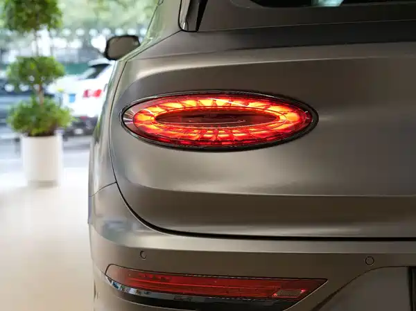 Bentley Bentayga 2025