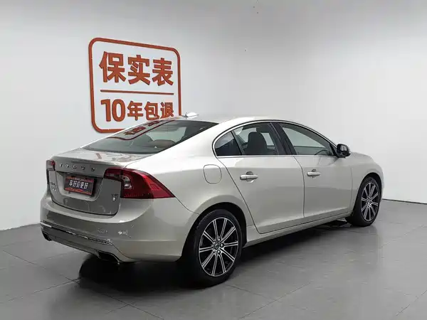 Volvo S60 2019
