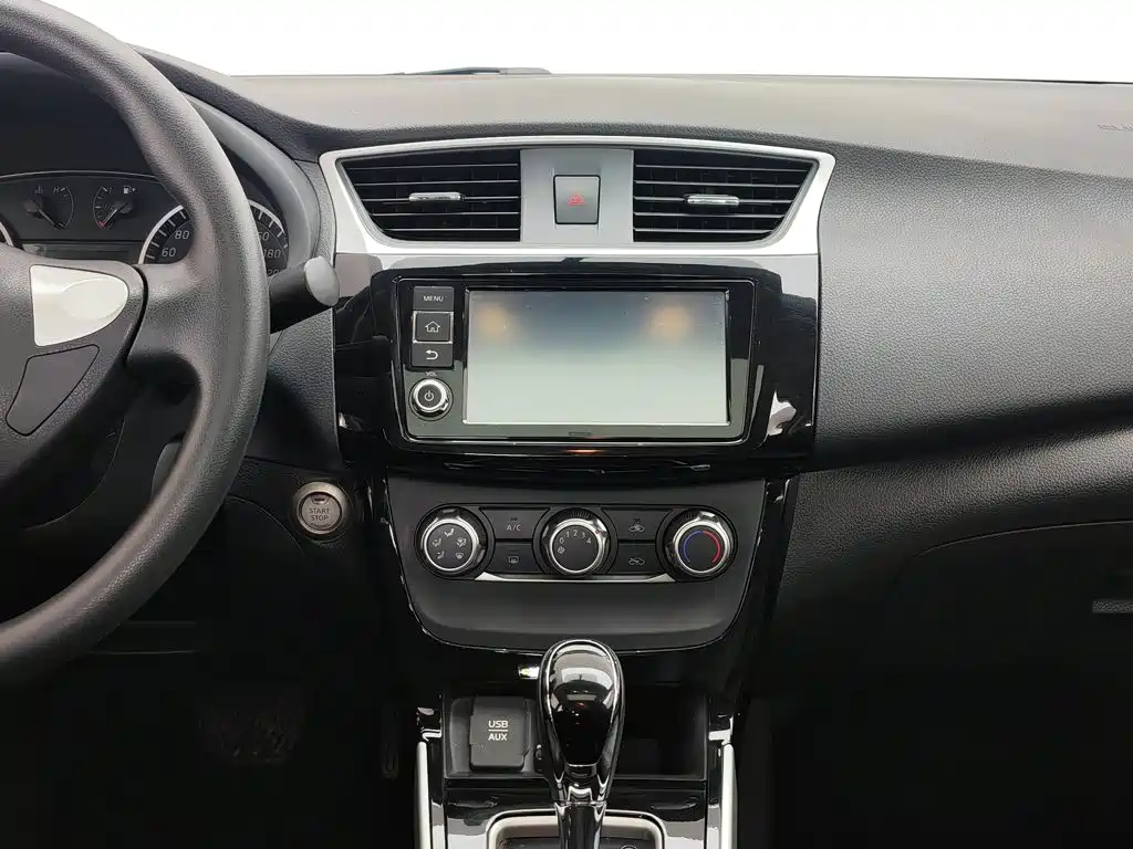 Nissan Sylphy 2018 — фото 12