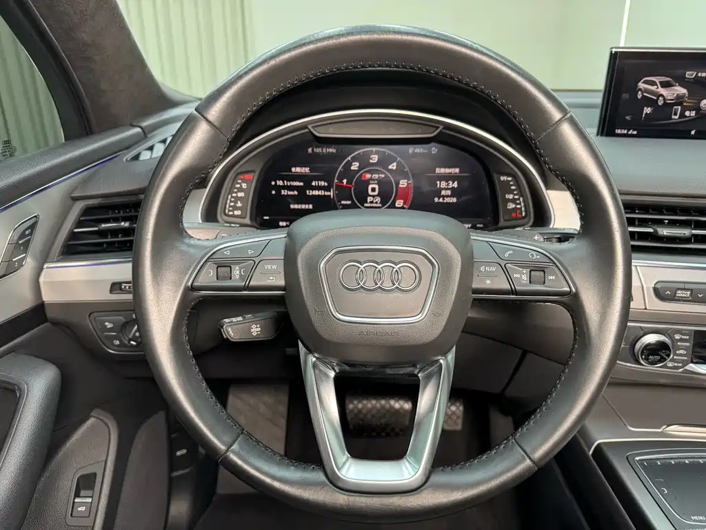 Audi Q7 2019 — фото 22