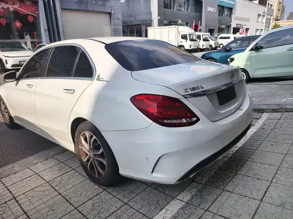 Mercedes-Benz C-Class 2017