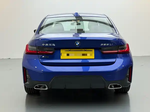BMW 3 Series 2023