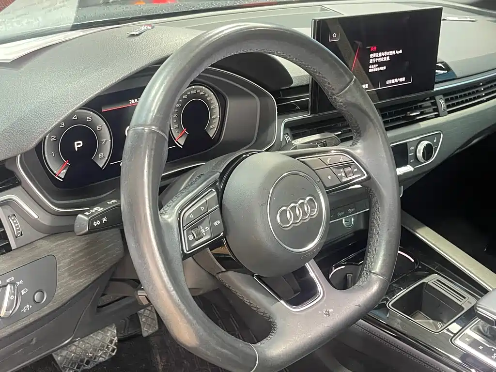 Audi A4L 2023 — фото 10