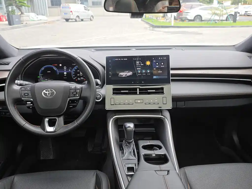 Toyota Avalon 2024 — фото 16