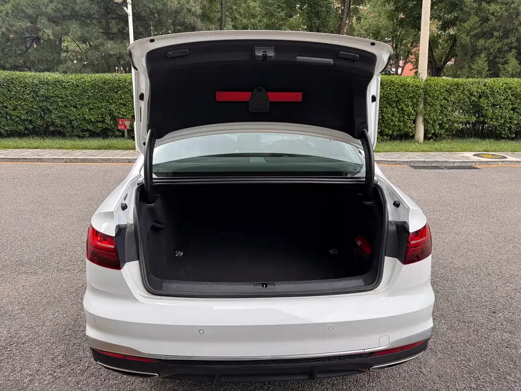 Audi A4L 2024
