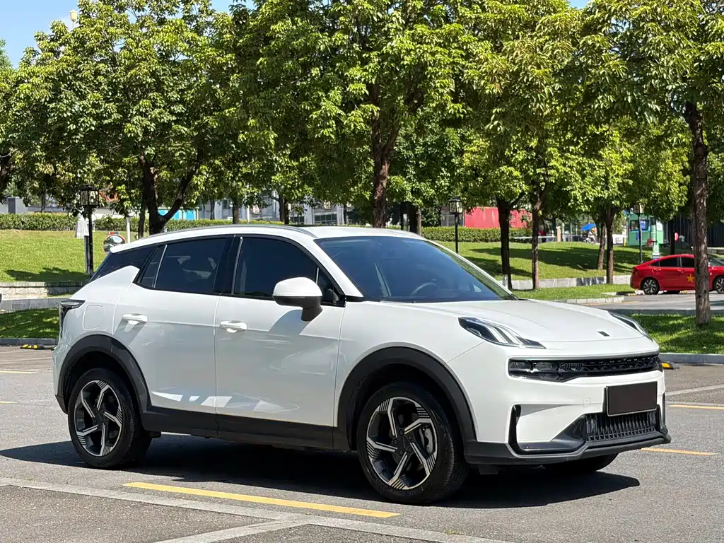 Lynk & Co 06 EM-P 2023 — фото 4