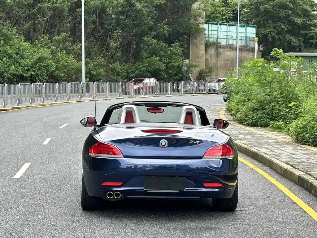 BMW Z4 2015 — фото 18